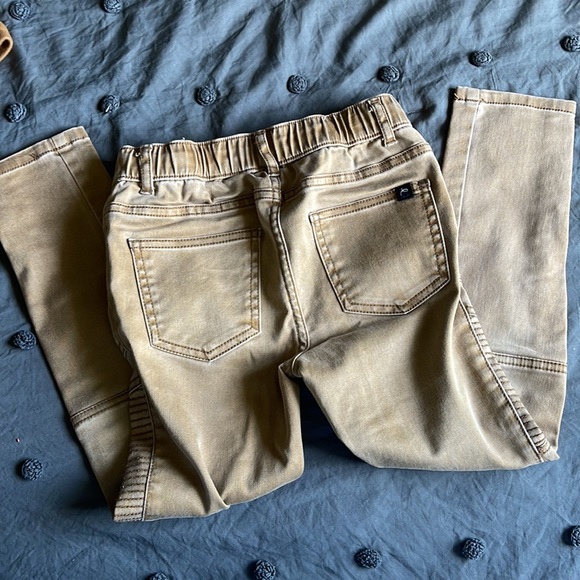 Tan Motto joggers stretch material for boys - Picture 2 of 4